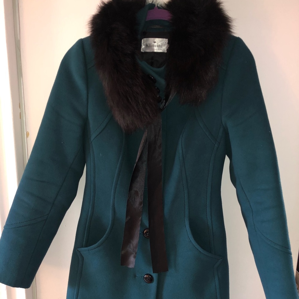 Lady’s winter carcoat, size small